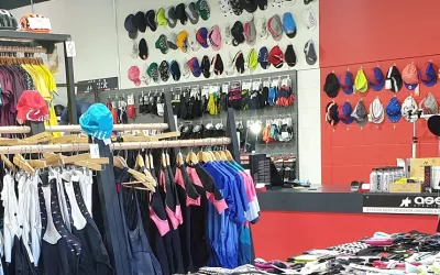 Cycling clothing store clearance near me